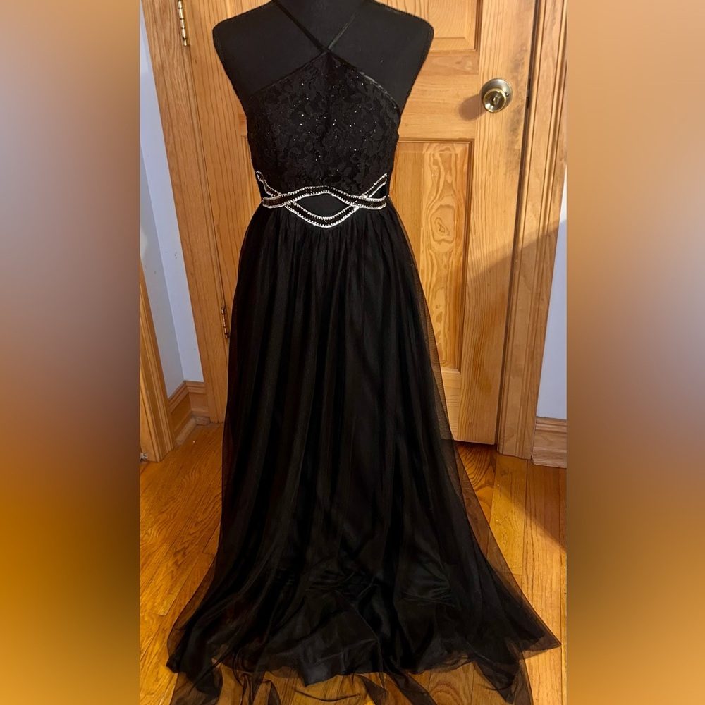 Sequin Hearts Black Lace Tulle Prom Dress Size 0 Embellished Cutout Evening Gown